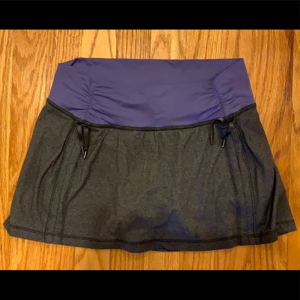 LULULEMON Hot ‘N Sweaty Skirt W/Shorts size 6